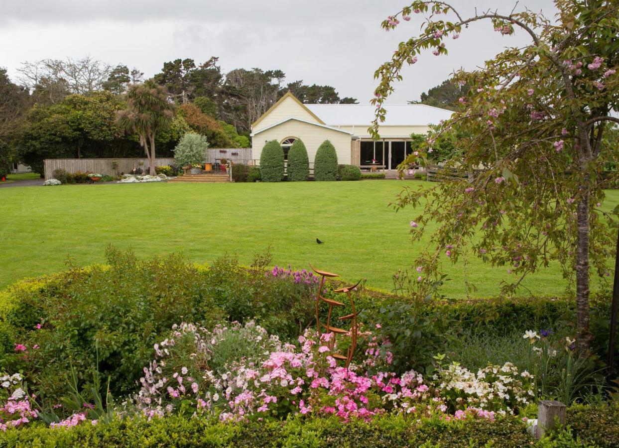 Tairoa Lodge Hawera Exterior foto